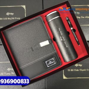 Set quà tặng Vip( Bình giữ nhiệt+ But ký kim loại+ Sổ sạc thông minh 5in1 )- SQX 013
