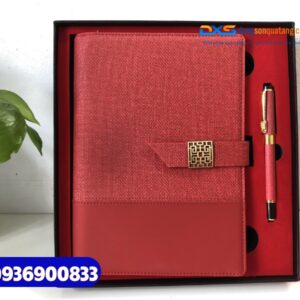 Set quà tặng ( Sổ tay gập 2 + Bút kim loại )-SQX 007 - In logo làm quà tặng dành cho Nhân Viên
