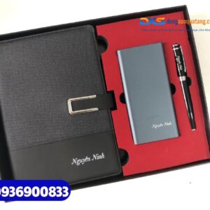 Set quà tặng sếp ( Pin sạc dự phòng + Sổ tay da + Bút kim loại ) - SQX 012