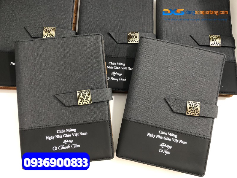 Sổ tay bìa còng gập 2 - STX 004 | in ấn logo làm quà tặng quảng bá Thương Hiệu Sổ tay bìa còng gập 2 - STX 004 | in ấn logo làm quà tặng quảng bá Thương Hiệu