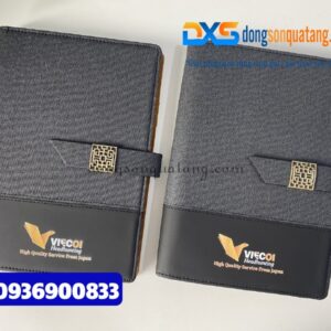 Sổ tay bìa còng da gấp 2 màu đen , in logo hình ảnh Công Ty VIECOI