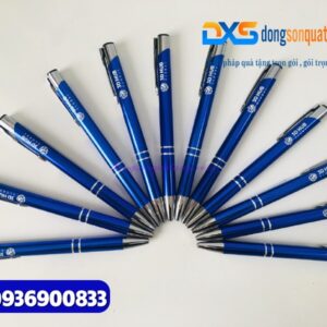 Bút bấm kim loại viền bạc - BKX 003 - Khắc logo 3D HUB GLOBAL - Làm quà tặng nhân viên