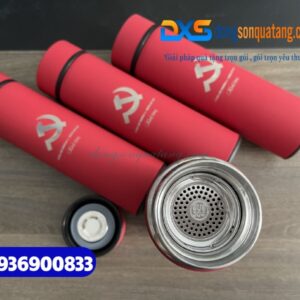 Bình giữ nhiệt màu đỏ khắc hình logo Đảng