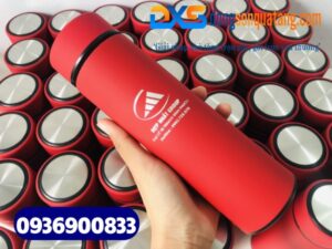 Bình giữ nhiệt Inox Màu đỏ - Khắc logo doanh nghiệp Hợp Nhất Group
