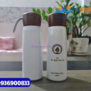 Bình giữ nhiệt nắp gỗ In khắc Logo và nội dung làm quà tặng chúc mừng ngày phụ nữ