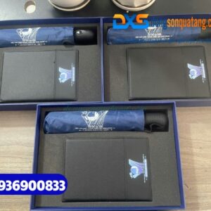 Bộ quà tặng in logo Đại Hội Đại Biểu - Hội Liên Hiệp Thanh Niên Việt Nam Quận 10