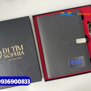 Set quà tặng công nghệ ( Sổ tay thông minh + Bút kim loại ) -SQX 019 | Khắc nội dung Cafe học thuật ĐI TÌM SOPHIA