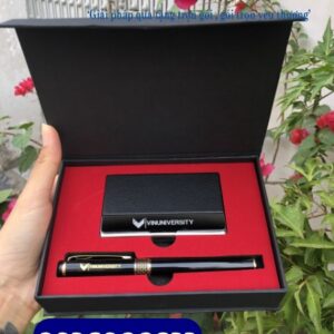 Bộ quà tặng - giftset Name card, Bút ký kim loại - In logo VIN UNIVERSITY