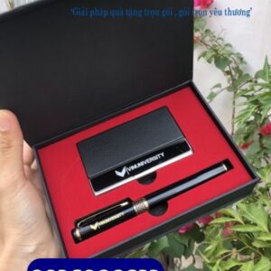 Bộ quà tặng - giftset Name card, Bút ký kim loại - In logo VIN UNIVERSITY