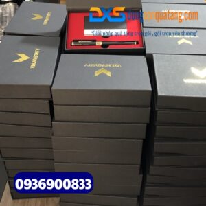 Bộ quà tặng - giftset Name card, Bút ký kim loại - In logo VIN UNIVERSITY