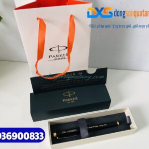 Bút ký Parker cao cấp khắc tên làm quà tặng Tốt nghiệp