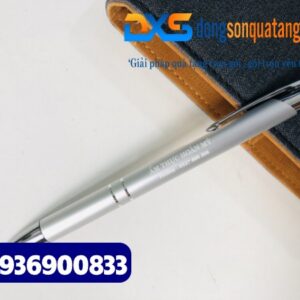 Bút bi bấm kim loại - BKX 007 - Màu trắng - In khắc logo làm quà tặng quảng cáo Thương Hiệu