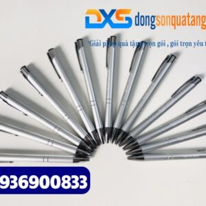 Bút bi bấm kim loại - BKX 007 - Màu bạc - In khắc logo làm quà tặng