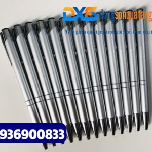Bút bi bấm kim loại - BKX 007 - Màu bạc - In khắc logo làm quà tặng