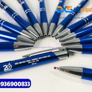 Bút bi kim loại - Khắc logo kỷ niệm 20 năm Về thăm Trường Châu Can