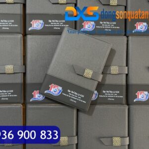 SDX 001 - Sổ Tay Bìa Còng In Logo A5 Màu Đen Khóa Cài Nam Châm Tổ Ong Gập 2