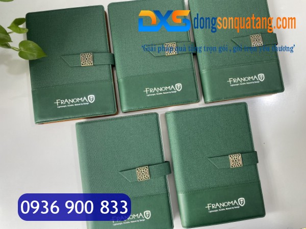 SDX 006 - Sổ Còng Bìa Da In Logo A5 Màu Xanh Lá Có Khóa Cài Nam Châm Gập 2 SDX 006 - Sổ Còng Bìa Da In Logo A5 Màu Xanh Lá Có Khóa Cài Nam Châm Gập 2