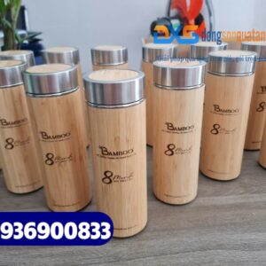 Bình giữ nhiệt vỏ tre khắc đen logo Doanh Nghiệp Bamboo