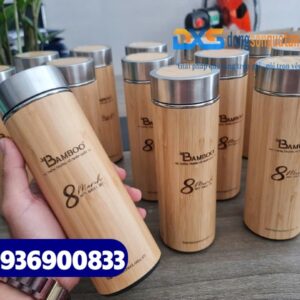 Bình giữ nhiệt vỏ tre khắc đen logo Công Ty Bamboo