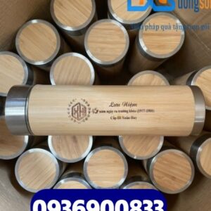 Bình giữ nhiệt vỏ tre 500ml khắc logo theo yêu cầu - Dongsonquatang