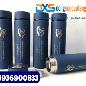 Bình đựng nước in khắc nội dung kỷ niệm 25 năm ngày ra trường