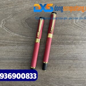 Bút ký in khắc tên Lãnh Đạo