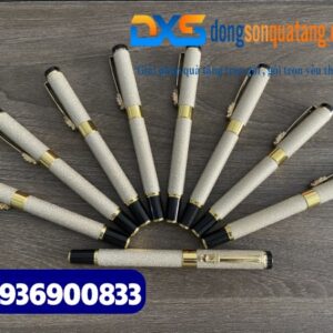 Bút ký khắc logo làm quà tặng sự kiện