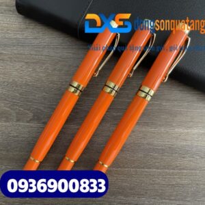 Bút ký cao cấp – BKX 017 – Màu cam- Khoen hình tổ ong – Khắc tên theo yêu cầu giá sỉ HCM