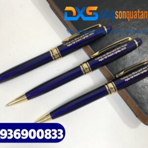 Bút ký kim loại xoay cao cấp in khắc logo , nội dung , slogan theo yêu cầu Doanh Nghiệp