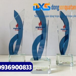 Cup pha lê in logo PETROVIETNAM