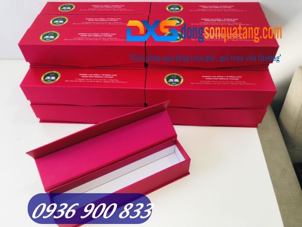 HQX 001 - Hộp quà nam châm định hình sản phẩm in logo theo yêu cầu HQX 001 - Hộp quà nam châm định hình sản phẩm in logo theo yêu cầu