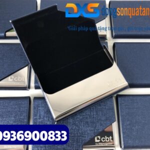 Hộp đựng thẻ card visit khắc logo CBT làm quà tặng