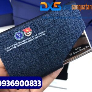Hộp đựng thẻ card visit khắc logo Doanh Nghiệp