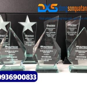 Mẫu cúp pha lê cao cấp in theo yêu cầu