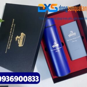 Set quà tặng Công Nghệ 2 sản phẩm ( Pin sạc dự phòng + Bình giữ nhiệt inox304 ) In khắc logo