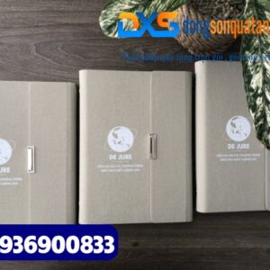 Sổ da Bìa còng - Khóa cài nam châm , gập 3, màu kem