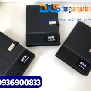 Sổ sạc đa năng 4 trong 1 led phát sáng - màu đen