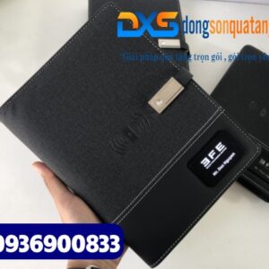 Sổ sạc đa năng 4 trong 1 led phát sáng - màu đen