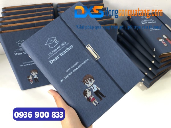 GTX 003 - Bộ Quà Tặng Sổ Da , Bút Bi Kim Màu Xanh Loại In Khắc Giá Xưởng GTX 003 - Bộ Quà Tặng Sổ Da , Bút Bi Kim Màu Xanh Loại In Khắc Giá Xưởng