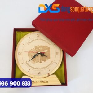 QTG 001 - Xưởng Sản Xuất Đồng Hồ Gỗ Để Bàn In Khắc Logo Số Lượng Lớn HCM