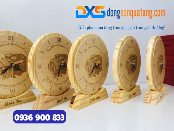 QTG 001 - Xưởng Sản Xuất Đồng Hồ Gỗ Để Bàn In Khắc Logo Số Lượng Lớn HCM QTG 001 - Xưởng Sản Xuất Đồng Hồ Gỗ Để Bàn In Khắc Logo Số Lượng Lớn HCM