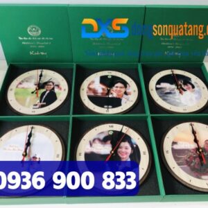 QTG 002 - Đồng Hồ Gỗ Để Bàn In Khắc Logo Làm Quà Tặng Khách Hàng