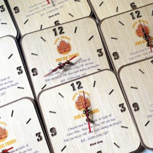 QTG 003 - Đồng Hồ Gỗ Treo Tường In Khắc Logo Làm Quà Tặng Nhân Viên