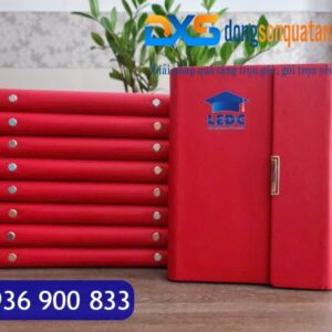 SDX 002 - Sổ Da Văn Phòng In Logo A5 Màu Đỏ Tươi Khóa Cài Nam Châm Gập 3