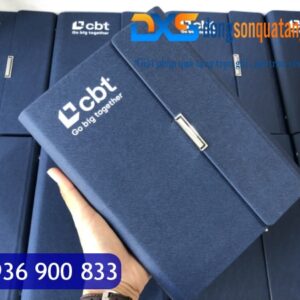 SDX 004 - Sổ Bìa Da In Logo Công Ty A5 Màu Xanh Kèm Khóa Cài Nam Châm Gập 3