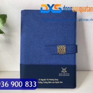 SDX 013 - Sổ Da Pu Bìa Còng Ép Kim Vàng Logo Công Ty Màu Xanh Kèm Khóa Gài Nam Châm