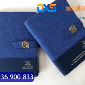 SDX 013 - Sổ Da Pu Bìa Còng Ép Kim Vàng Logo Công Ty Màu Xanh Kèm Khóa Gài Nam Châm
