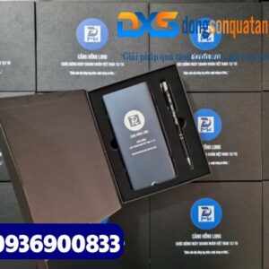 Set quà tặng Công Nghệ ( Pin sạc dự phòng Xiaomi + Bút bi kim loại ) In logo thương hiệu