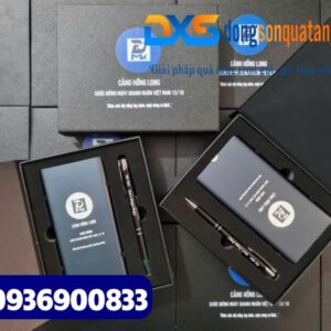 Set quà tặng Công Nghệ ( Pin sạc dự phòng Xiaomi + Bút bi kim loại ) In logo thương hiệu